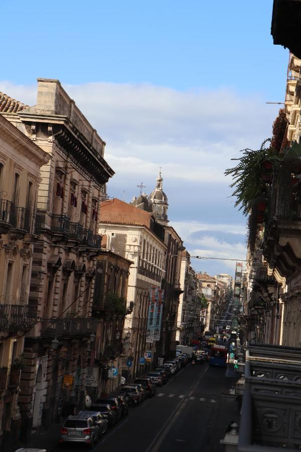 Domus Iole Appartamento Nel Centro Storico Katanya Dış mekan fotoğraf